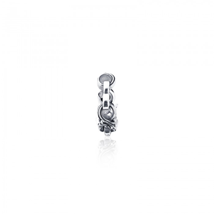 The Amaranthine Chain Huggie Earring